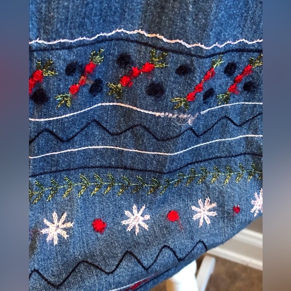 Embroidered Denim Shirt Jacket Shacket by Nectar Size Medium 12-14 - Picture 3 of 11